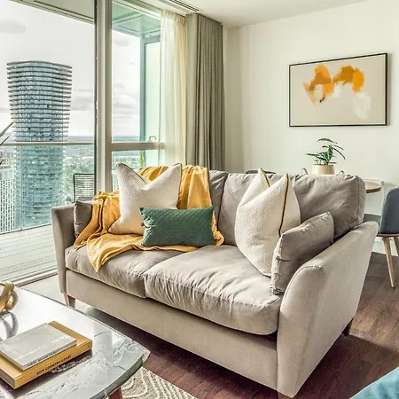 Urban Rest Canary Wharf Apartments Londra Esterno foto