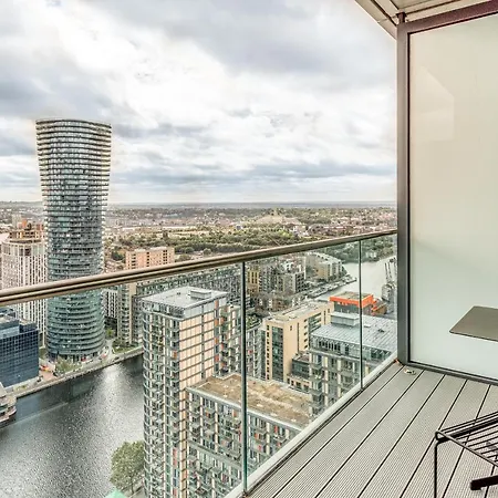 Urban Rest Canary Wharf Apartments Londra Esterno foto