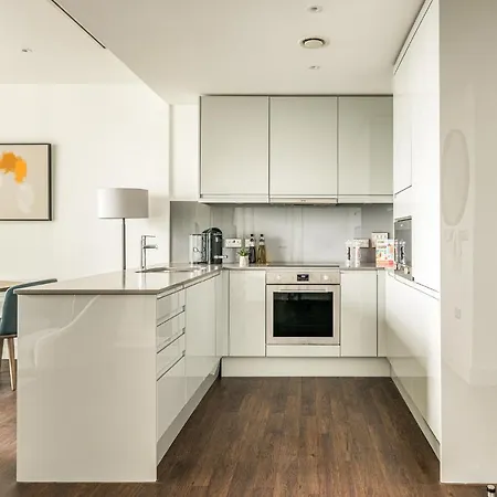 Urban Rest Canary Wharf Apartments Londra Esterno foto